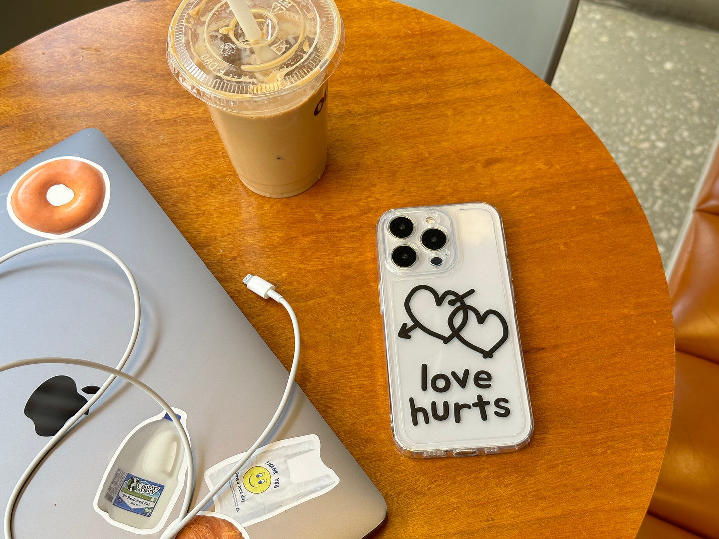 Love Hurts Iphone 14 Pro Case