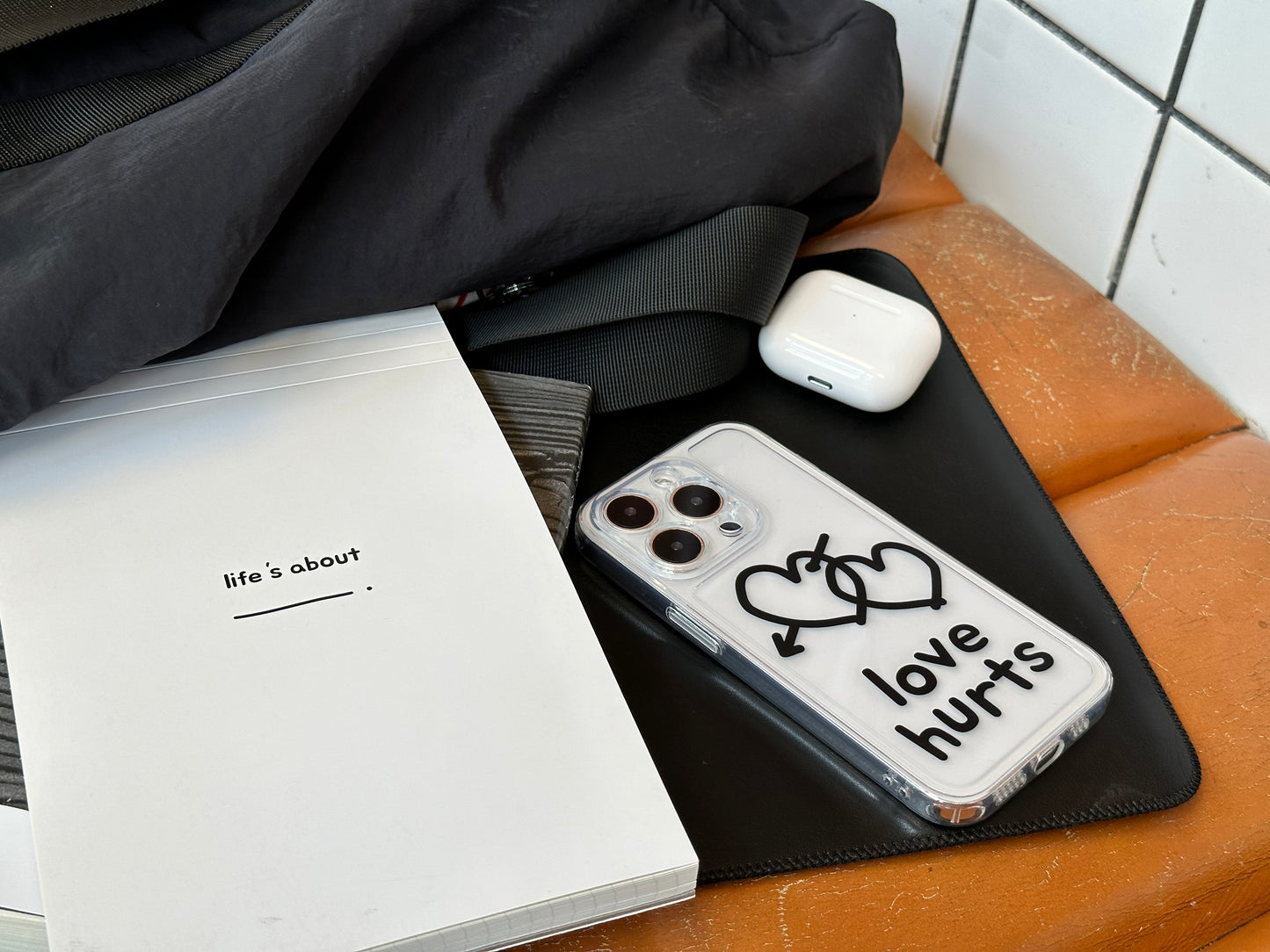 Love Hurts Iphone 14 Pro Case